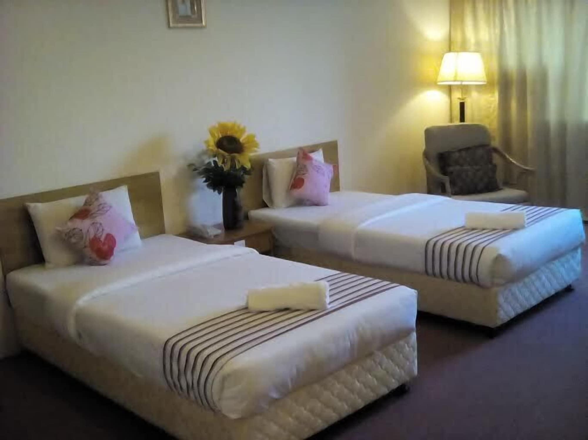 Folkmeldrum Hotel Johor Bahru Dış mekan fotoğraf