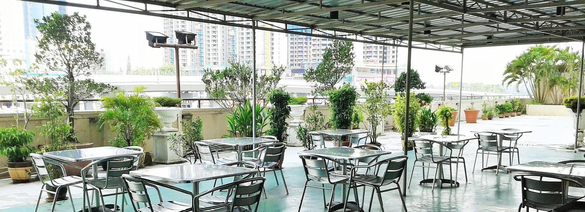 Folkmeldrum Hotel Johor Bahru Dış mekan fotoğraf
